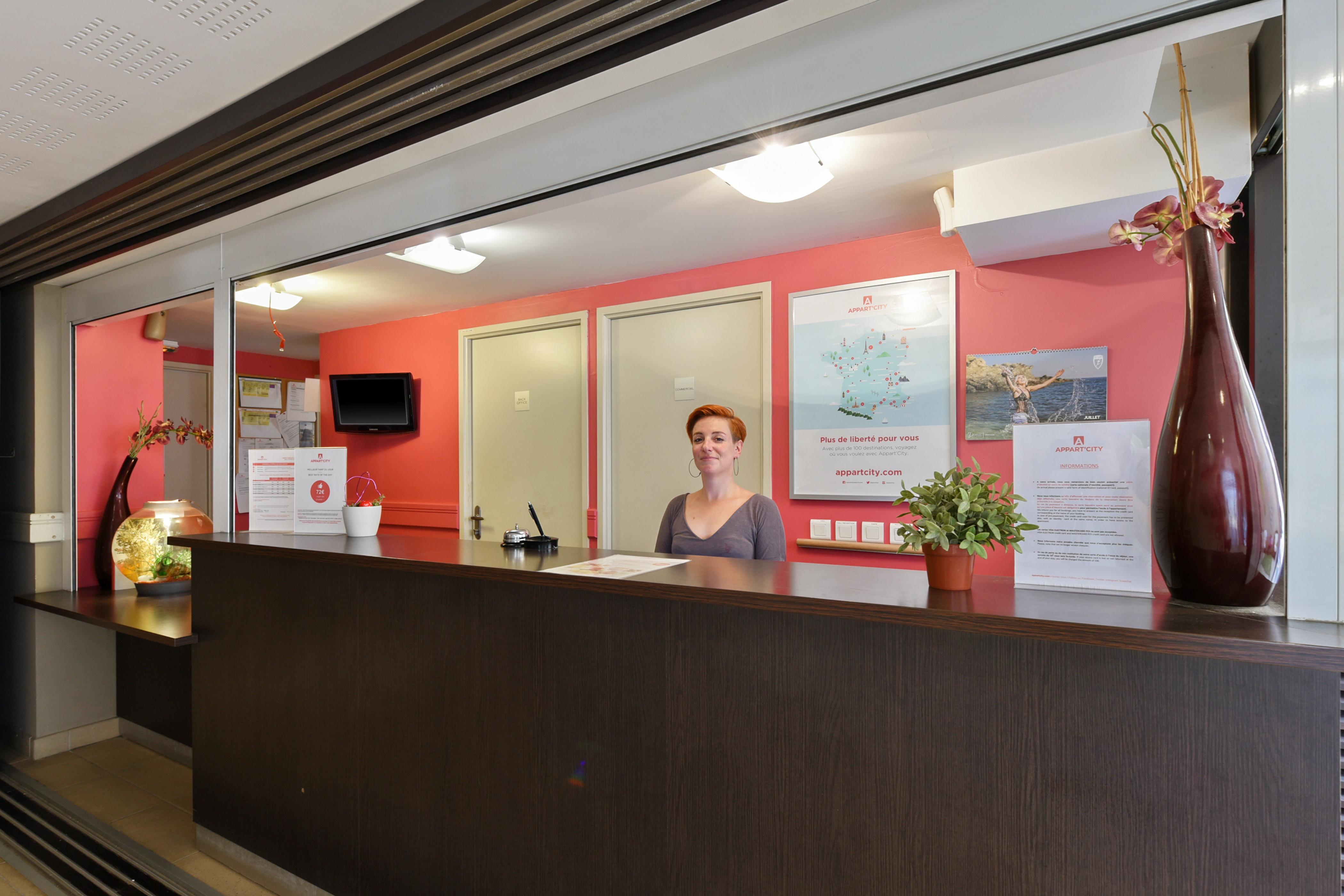 Comfort Aparthotel Six-Fours Six-Fours-les-Plages Buitenkant foto