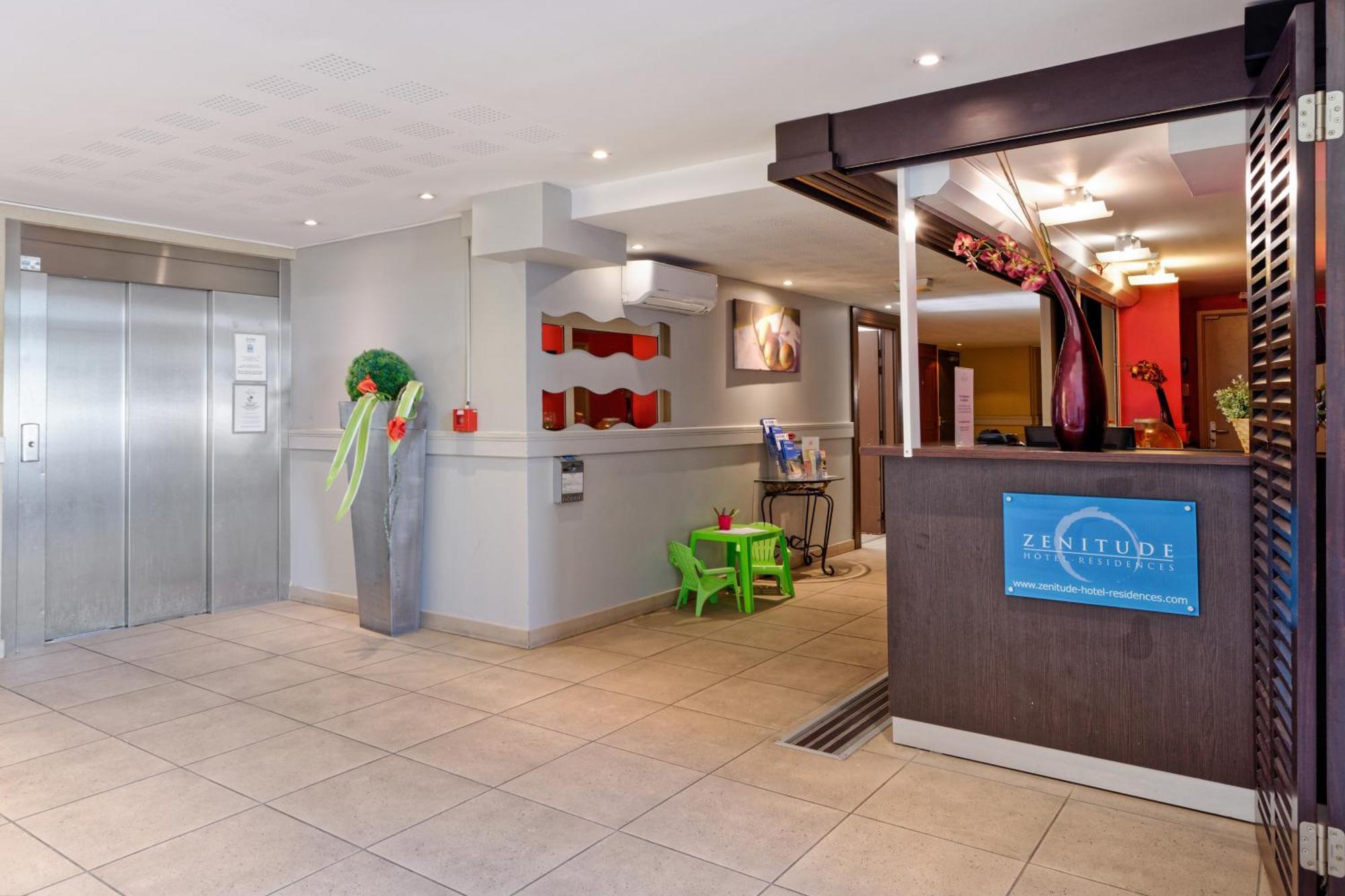 Comfort Aparthotel Six-Fours Six-Fours-les-Plages Buitenkant foto