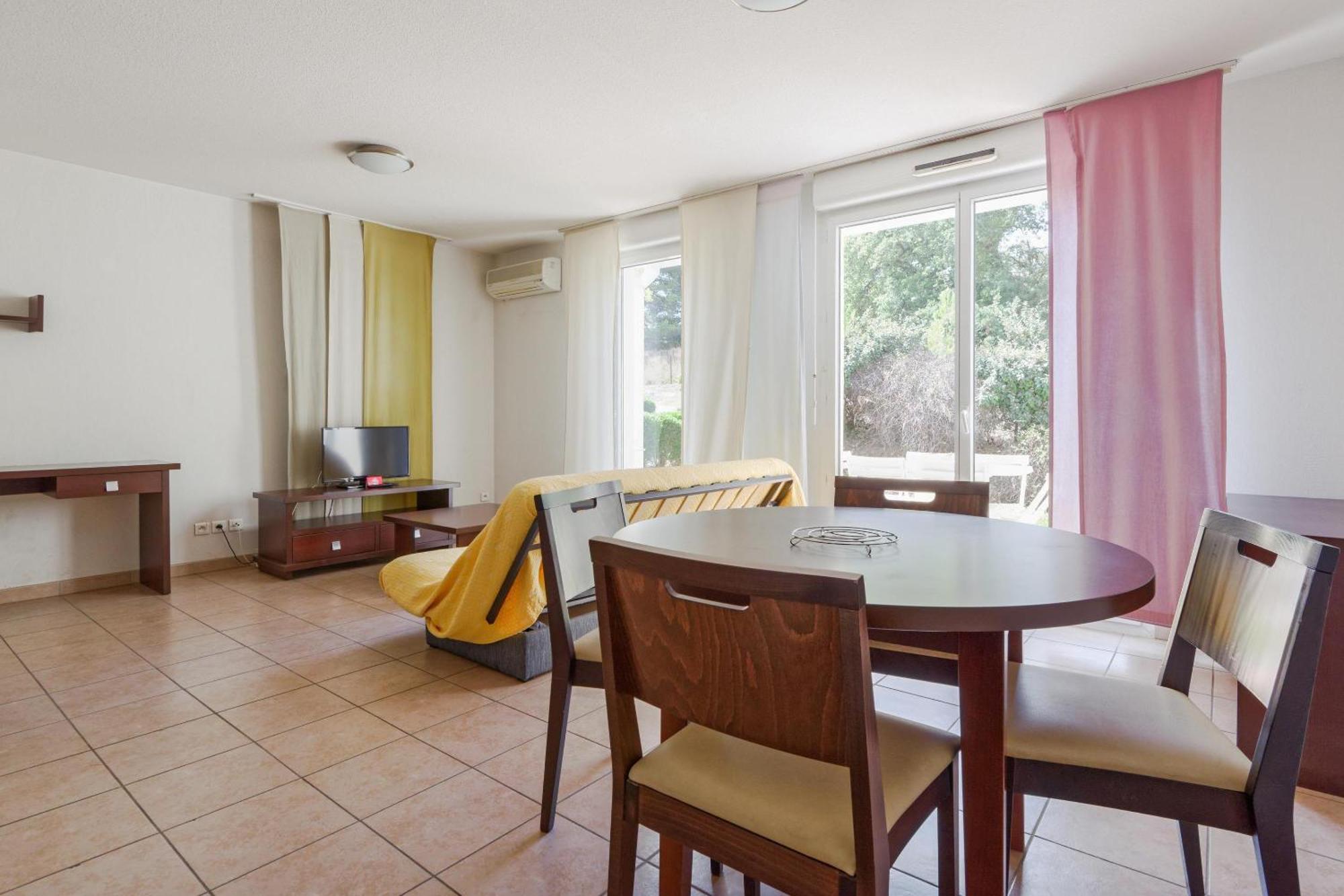 Comfort Aparthotel Six-Fours Six-Fours-les-Plages Buitenkant foto