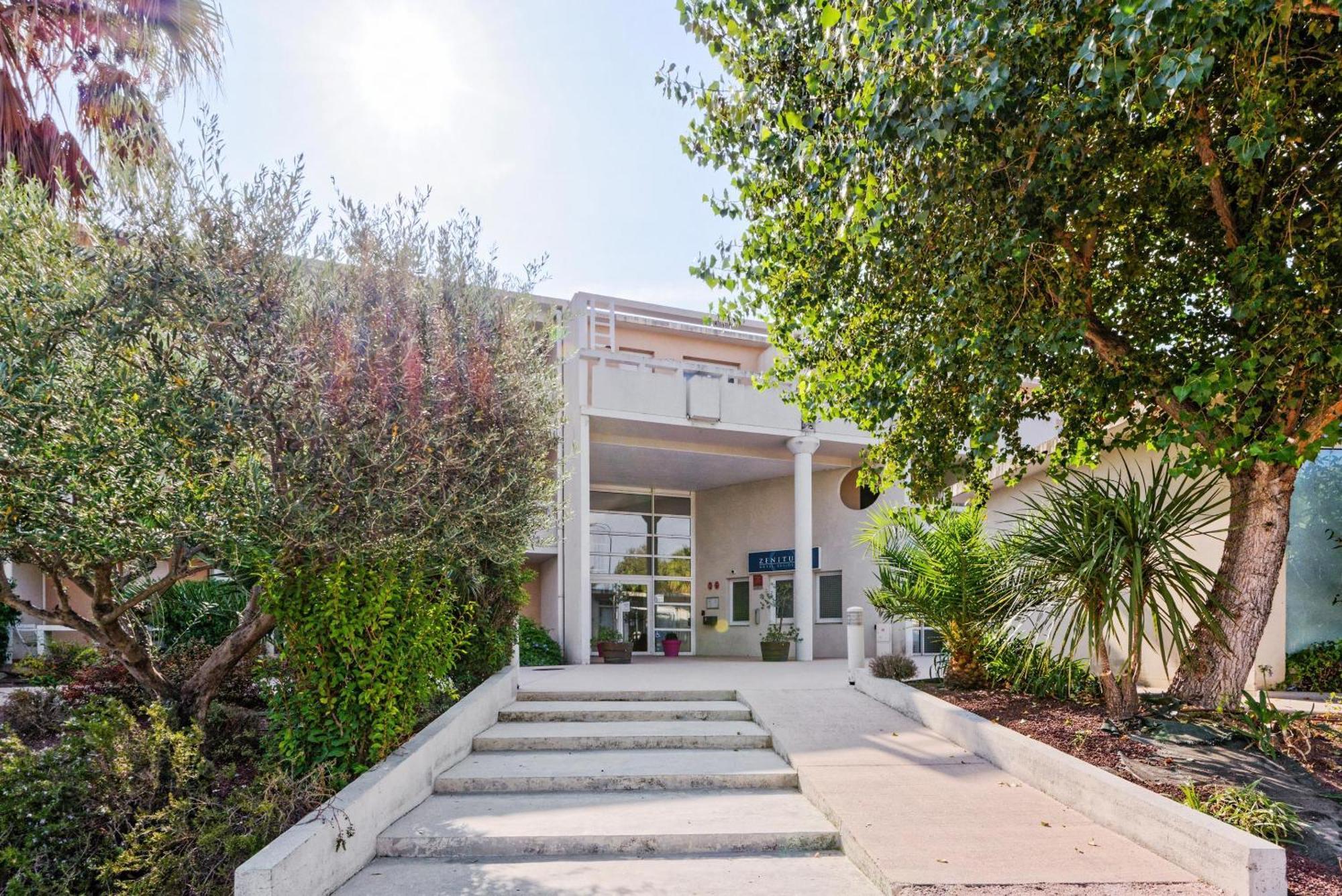 Comfort Aparthotel Six-Fours Six-Fours-les-Plages Buitenkant foto